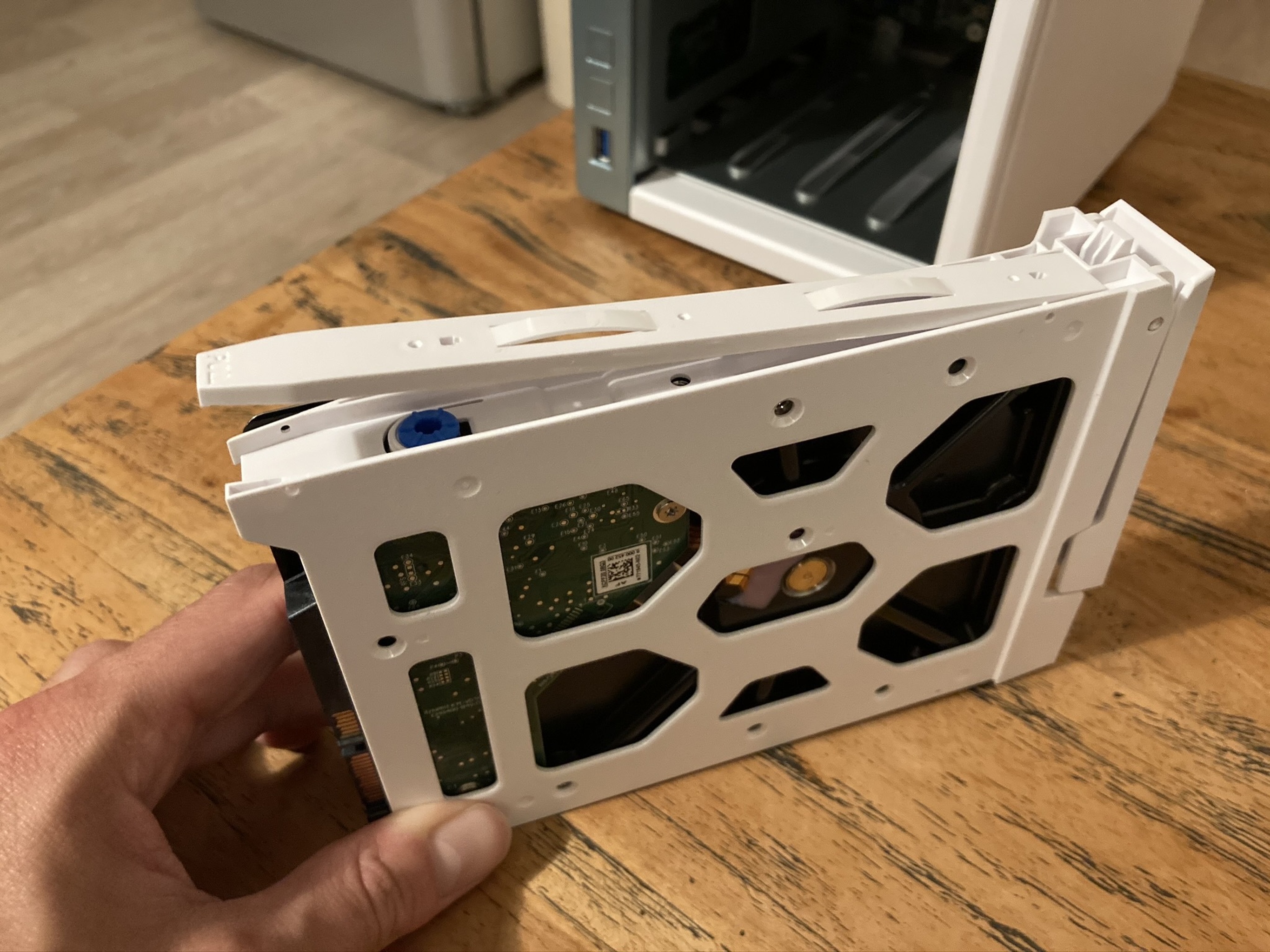 https://tweakers.net/i/qPTFFreEur_lU2KbQpFtvmsy5Bw=/full-fit-in/4920x3264/filters:max_bytes(3145728):no_upscale():strip_icc():fill(white):strip_exif()/f/image/I9VZ9pWAmNEjE7ifdPV733Yu.jpg?f=user_large