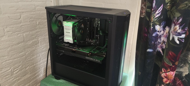 Afbeeldingslocatie: https://tweakers.net/i/qPnc66F9W1ZRL-GJIkfGgT9NFvs=/800x/filters:strip_icc():strip_exif()/f/image/JUmd7juDdBrbW84VOJYTiMzm.jpg?f=fotoalbum_large