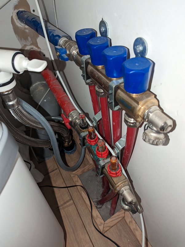 Afbeeldingslocatie: https://tweakers.net/i/qPqRmvIEhA2mMW_5fXpP6ZF9BGs=/x800/filters:strip_icc():strip_exif()/f/image/P9Jm9UoP9ZM8sPAplMWj6pzD.jpg?f=fotoalbum_large