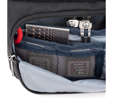 Think Tank Photo Mirrorless Mover 20 V2