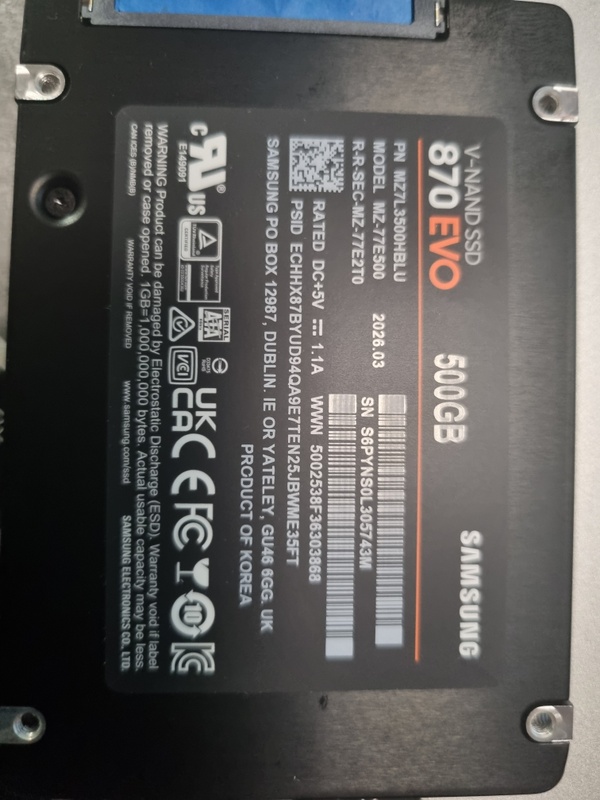 Afbeeldingslocatie: https://tweakers.net/i/qTUhQpiktYcMAoFz0GNJLW9g7zk=/x800/filters:strip_icc():strip_exif()/f/image/0M2BPZNio1bF8Z6pOogsB1DX.jpg?f=fotoalbum_large