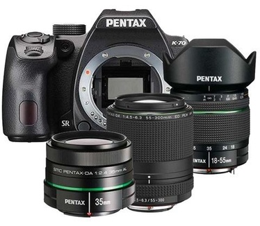 Pentax K-70 + 18-55mm F/3.5-5.6 + 55-300mm F/4.5-6.3 + 35mm F/2.4 Zwart