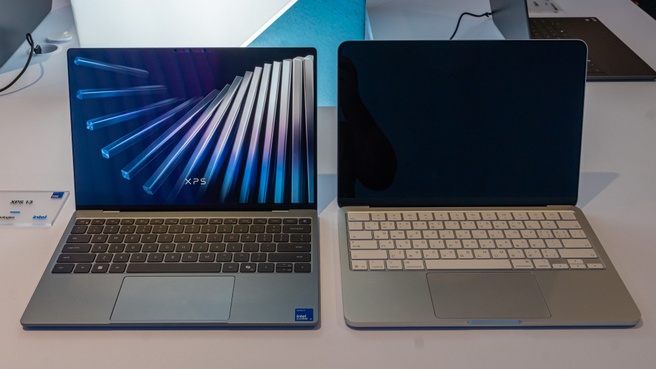 Dell XPS 13 naast Apple MacBook Neo