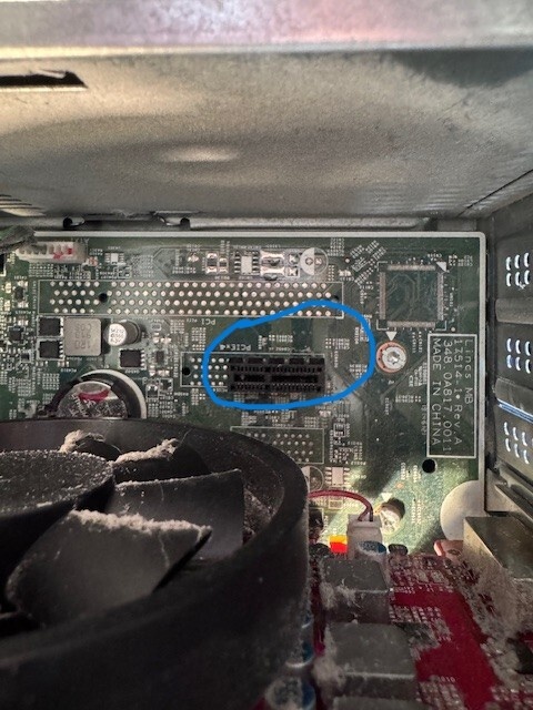 Afbeeldingslocatie: https://tweakers.net/i/qh3tTI34jtXqcEenOm_H_s3q4QE=/fit-in/4920x3264/filters:max_bytes(3145728):no_upscale():strip_icc():strip_exif()/f/image/rI28BvPy0kBH8e9HgTJLITY6.jpg?f=user_large