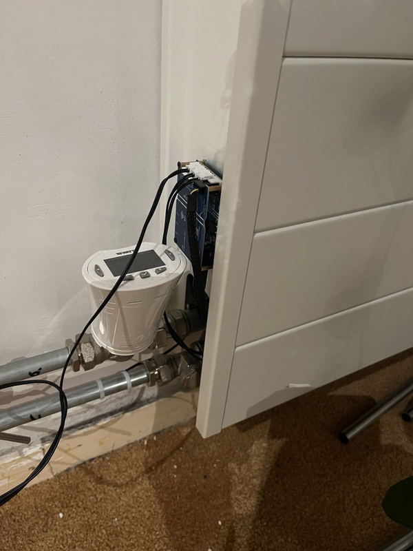 Afbeeldingslocatie: https://tweakers.net/i/qiBIW1a6dS7A2o3Pj-8ks6DlWAs=/x800/filters:strip_icc():strip_exif()/f/image/zmcW4PcoW9Uz56kKF9a6gYgv.jpg?f=fotoalbum_large