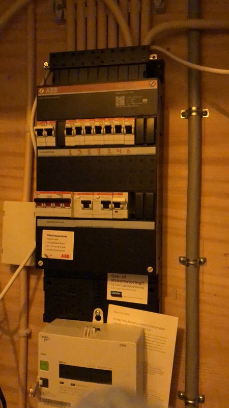 Afbeeldingslocatie: https://tweakers.net/i/qkxcPnnW2Urqvk8h_QaP3O4F2Nk=/x800/filters:strip_icc():strip_exif()/f/image/5B2OHrdVWKzWAFwhEmOGZ95U.jpg?f=fotoalbum_large