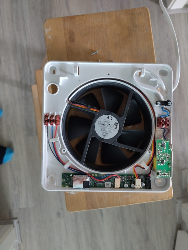 Afbeeldingslocatie: https://tweakers.net/i/ql3swzYLRvvOj28O_yY3QvqNz8I=/x800/filters:strip_icc():strip_exif()/f/image/noqSVYZT9jxvTuphLztgb5JI.jpg?f=fotoalbum_large