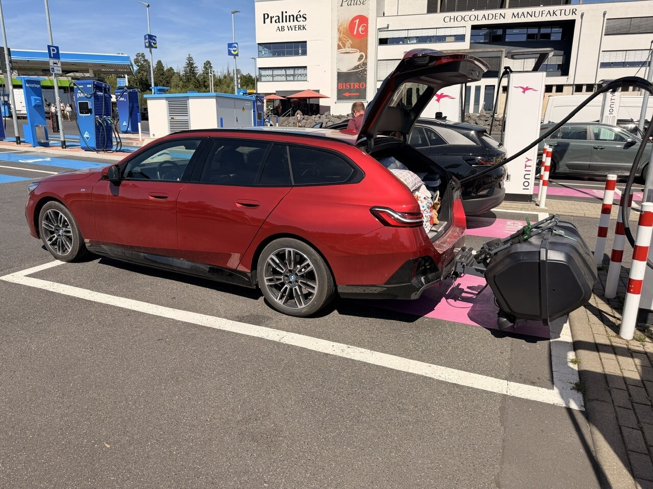 Afbeeldingslocatie: https://tweakers.net/i/qliy2jOfoW2nGJ_qjN8tWvJ-Jwk=/fit-in/4920x3264/filters:max_bytes(3145728):no_upscale():strip_icc():strip_exif()/f/image/kVwXTI1glOZexkxojUa8f2kI.jpg?f=user_large