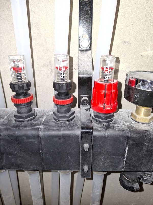 Afbeeldingslocatie: https://tweakers.net/i/qodvmROcGr0sRfV0seIqkgm2G-g=/x800/filters:strip_icc():strip_exif()/f/image/AaioEpLOz747omjBR0Uf4egw.jpg?f=fotoalbum_large