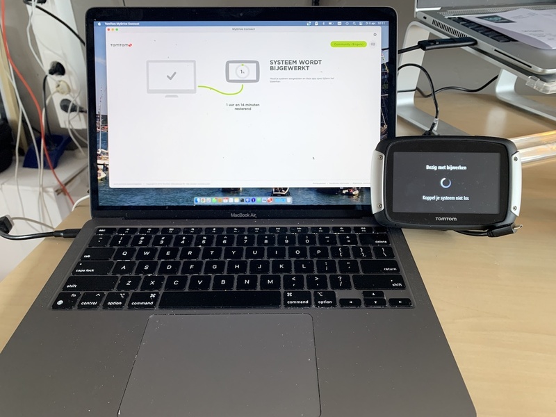 Afbeeldingslocatie: https://tweakers.net/i/qqnVTywgYQmMc8Iv6a5GdkSzu5E=/800x/filters:strip_icc():strip_exif()/f/image/ufhBxE55RB8gQb9zLoz9XFUL.jpg?f=fotoalbum_large