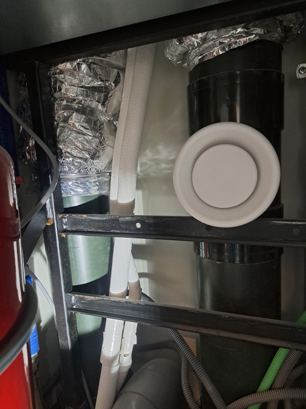 Afbeeldingslocatie: https://tweakers.net/i/qrGDyOYQjswcPutNt0ELxPwCx5M=/x800/filters:strip_icc():strip_exif()/f/image/ZFDQMKEwKYJ4GFvuVZT6mDuG.jpg?f=fotoalbum_large