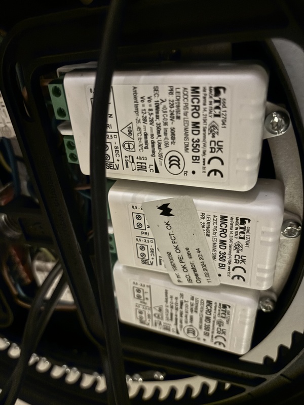 Afbeeldingslocatie: https://tweakers.net/i/qvFEwaSxpaWB-qn1T067lRGW1xE=/x800/filters:strip_icc():strip_exif()/f/image/OToKxFzcGy8K3SZIzcsKiY6A.jpg?f=fotoalbum_large