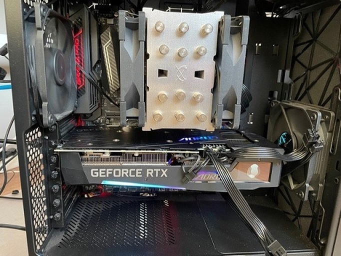 Afbeeldingslocatie: https://tweakers.net/i/qw2m8PLygQFK8uJ5vTobVTynBzY=/full-fit-in/4920x3264/filters:max_bytes(3145728):no_upscale():strip_icc():fill(white):strip_exif()/f/image/7rUHkU4Umn4HsuLibjyXU6hP.jpg?f=user_large
