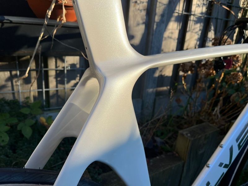 Afbeeldingslocatie: https://tweakers.net/i/qxa99QklDkxMctHcr1lk6befqG4=/800x/filters:strip_icc():strip_exif()/f/image/gPbYw4njil7evJTBOynI9zBM.jpg?f=fotoalbum_large