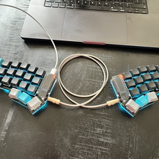 Afbeeldingslocatie: https://tweakers.net/i/qzt66XQLc6E6PU9Zu4tQJjeNjBU=/232x232/filters:strip_icc():strip_exif()/f/image/S22pbDbfNr2f9lcRyfY38byB.jpg?f=fotoalbum_tile