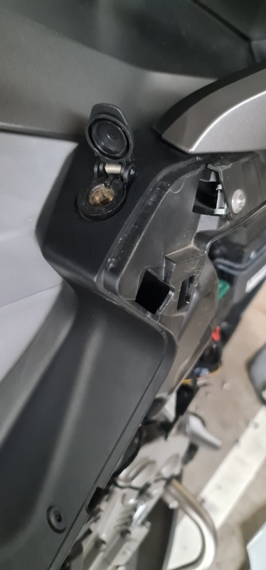 Afbeeldingslocatie: https://tweakers.net/i/r-9XKGyQcHVAVl4l7JCvLGtjYik=/x800/filters:strip_icc():strip_exif()/f/image/sz06qxvsoZyNd15ilpZT4vWd.jpg?f=fotoalbum_large