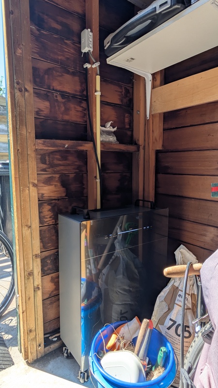Afbeeldingslocatie: https://tweakers.net/i/r1saW9Cwm2NDfGX4iW9LRzDHK0Q=/x800/filters:strip_icc():strip_exif()/f/image/L0sDy0UQ1MbRtMQXQ2IkF2uM.jpg?f=fotoalbum_large