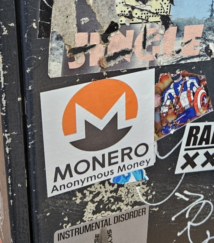 Afbeeldingslocatie: https://tweakers.net/i/r2h8UItkBRSs2JZpL6cvkB3CcCo=/x800/filters:strip_icc():strip_exif()/f/image/5DSDUyGOD8R6YH5Hsp6g3ZNP.jpg?f=fotoalbum_large