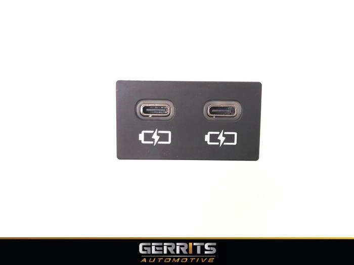 Afbeeldingslocatie: https://tweakers.net/i/r4oY8RBwMcs4c6k05VnCbg9b2Hc=/fit-in/4920x3264/filters:max_bytes(3145728):no_upscale():strip_icc():strip_exif()/f/image/qSApZYTbdurilDQ0NC6LVW9p.jpg?f=user_large