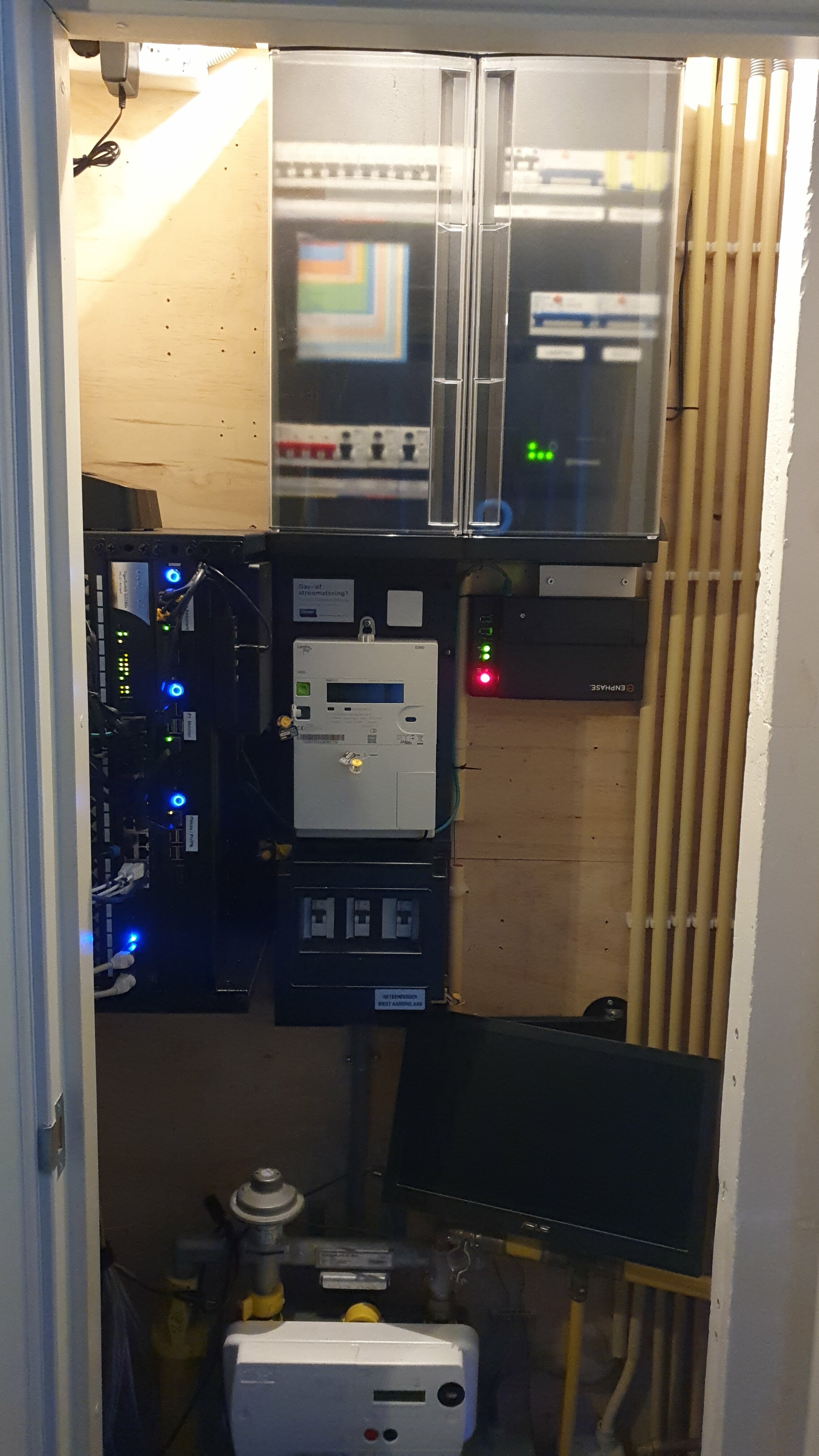 Afbeeldingslocatie: https://tweakers.net/i/r7gANXa_38jMpRriwG1LmaVC_tM=/full-fit-in/4920x3264/filters:max_bytes(3145728):no_upscale():strip_icc():fill(white):strip_exif()/f/image/YiVOzgAGnapyYJtFWDs8pxh4.jpg?f=user_large