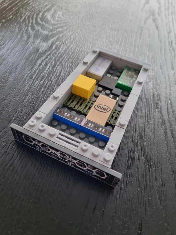 Afbeeldingslocatie: https://tweakers.net/i/r9xgvCo2tDsctxumx4KadzzG8jQ=/x800/filters:strip_icc():strip_exif()/f/image/2JeNdynCXZBIazB2kdPp4NKt.jpg?f=fotoalbum_large