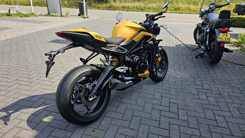 Afbeeldingslocatie: https://tweakers.net/i/rC4eDmnW3VJ559HnGW6thjVedAM=/800x/filters:strip_icc():strip_exif()/f/image/QcM6d7BBsJA10xL7mVq9CvQr.jpg?f=fotoalbum_large