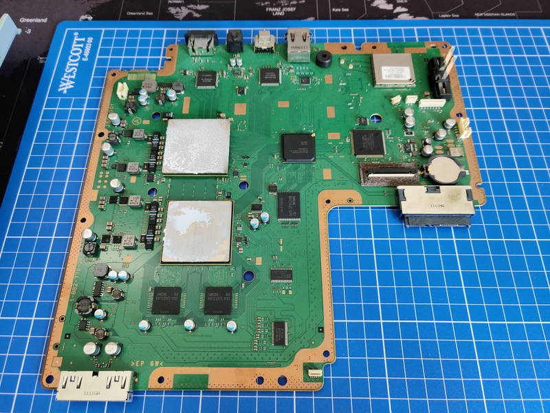 Afbeeldingslocatie: https://tweakers.net/i/rGB8czhihtzkp8IlFQSCxn5-oKg=/800x/filters:strip_icc():strip_exif()/f/image/epxDs6L3xlmt8imp5vaTws8J.jpg?f=fotoalbum_large