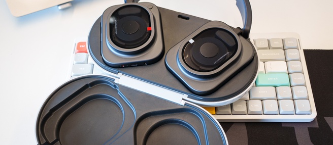 Nothing Headphone 1 Pro case open