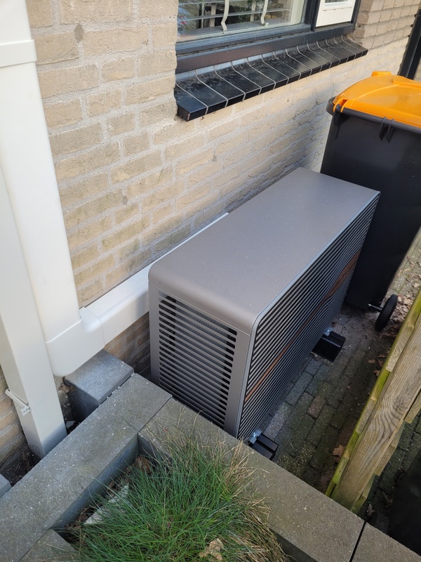 Afbeeldingslocatie: https://tweakers.net/i/rHHzJ9RSjGpuXW0xTrJFuIOJub0=/x800/filters:strip_icc():strip_exif()/f/image/628HEhsPosKGfK17OI0C9Ope.jpg?f=fotoalbum_large