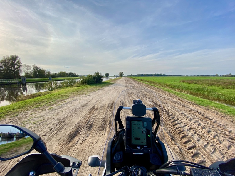 Afbeeldingslocatie: https://tweakers.net/i/rHVU1yVhZzYztWDi6Uo2IH_50cI=/800x/filters:strip_icc():strip_exif()/f/image/tN2gtoYLMTfi5U8qDfpjl446.jpg?f=fotoalbum_large