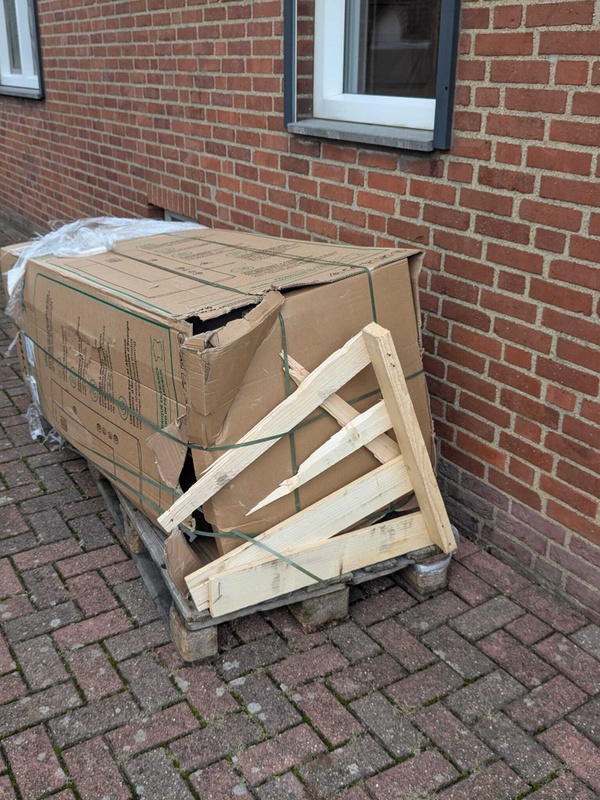 Afbeeldingslocatie: https://tweakers.net/i/rHjp6YemQX3XCdyeXhwsm8ccIHQ=/x800/filters:strip_icc():strip_exif()/f/image/MnT8lArkjDcxW0hMBfF3aI77.jpg?f=fotoalbum_large