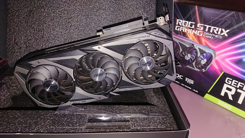 Afbeeldingslocatie: https://tweakers.net/i/rMV4H11NdCirNGdQKbWrM0nJt4o=/800x/filters:strip_icc():strip_exif()/f/image/grvIDVYGjUdmyqOS2Yykbvt2.jpg?f=fotoalbum_large