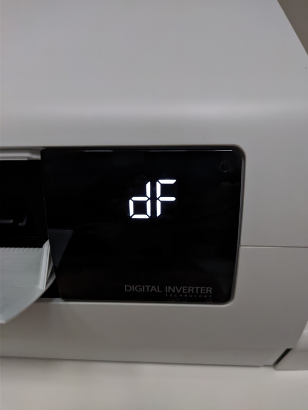 Afbeeldingslocatie: https://tweakers.net/i/rN4H707jUYoWd6QFuM9fW1XVLPM=/x800/filters:strip_icc():strip_exif()/f/image/kky6bzNE1Ljt5RmA4g5njDB0.jpg?f=fotoalbum_large