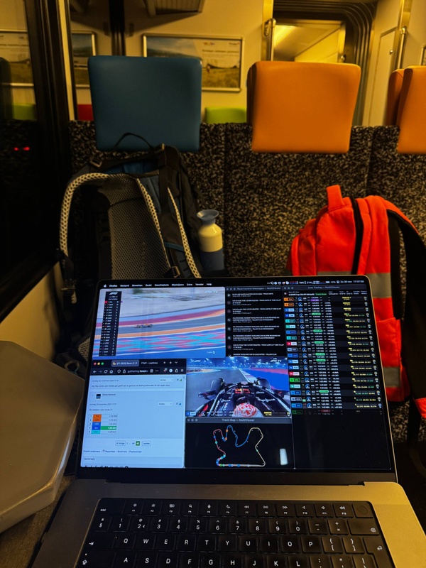 Afbeeldingslocatie: https://tweakers.net/i/rTofZyL8KZvxbXdyGnuCHZjBdhQ=/x800/filters:strip_icc():strip_exif()/f/image/hi4CKNybxqgrGBxL7A2f2E08.jpg?f=fotoalbum_large