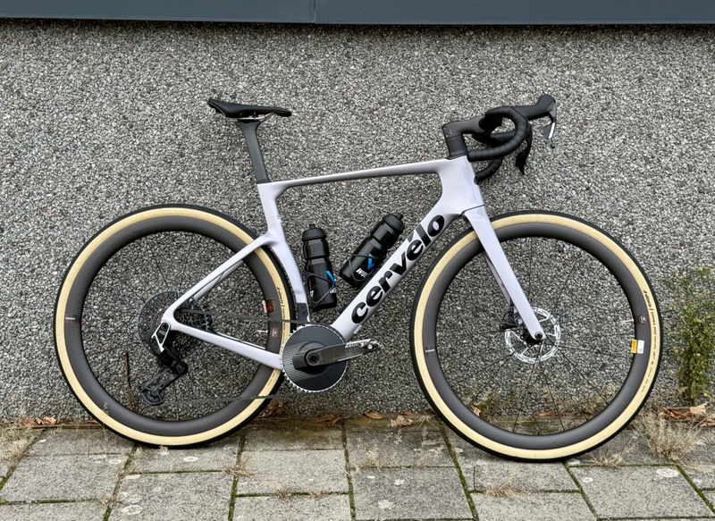 Afbeeldingslocatie: https://tweakers.net/i/rU4tN7Vv1Q0SqIOz1Z2AwcdVo0c=/800x/filters:strip_icc():strip_exif()/f/image/stf5DkBnKpkfvQUKvWrNPfrV.jpg?f=fotoalbum_large