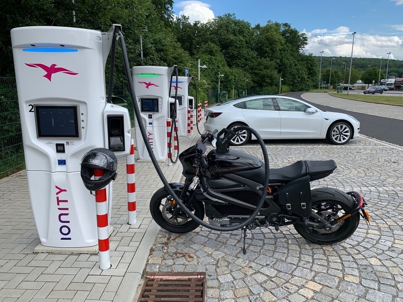 Afbeeldingslocatie: https://tweakers.net/i/rU7FP5_1oi7lTwPEzWyfViixF7c=/800x/filters:strip_icc():strip_exif()/f/image/JjMYpw1u48pXvK2OhnQRh1Tu.jpg?f=fotoalbum_large