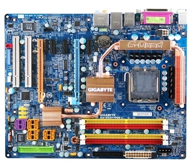 GigaByte 965P-DQ6, P965 (ATX, PCI-e, Sound, LAN, SATA II, Raid, 1394)