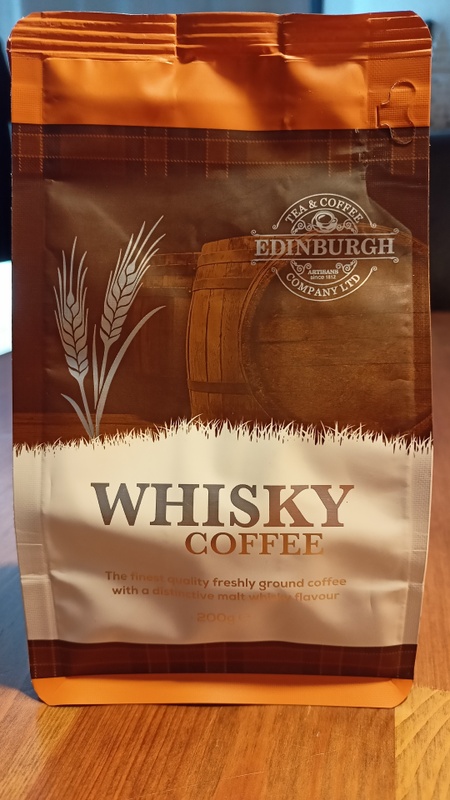 Afbeeldingslocatie: https://tweakers.net/i/r_3cUzRImogFuflBpDoP2sHAdb0=/x800/filters:strip_icc():strip_exif()/f/image/qYcG6NQOj77gjyRdMfSSMfSC.jpg?f=fotoalbum_large