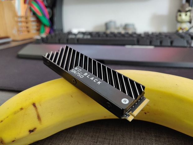 https://tweakers.net/i/rhQgIcKFSV5b90g8GLKObexhxVQ=/620x/filters:strip_icc():strip_exif()/m/219059/1JIg1Q41WgRN1Oh6QfGm6VFFnUMbqlmUVoBPjVJaDHxBE9c4Ey?f=620xauto
