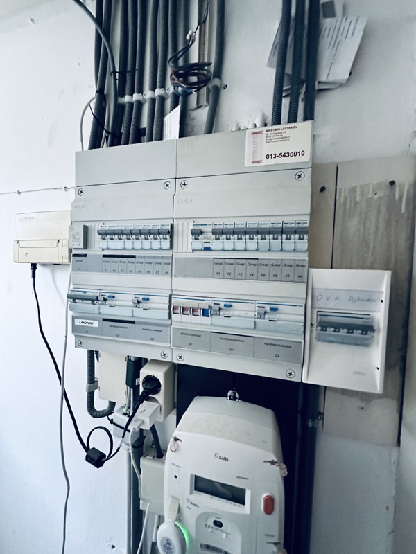 Afbeeldingslocatie: https://tweakers.net/i/rhZ3SbpITLgcXrXB6-JhF4796wo=/x800/filters:strip_icc():strip_exif()/f/image/ml3O0RJ8DbIc7GM6rKFRQzv9.jpg?f=fotoalbum_large