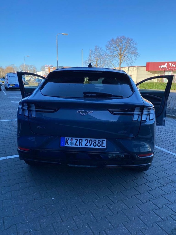 Afbeeldingslocatie: https://tweakers.net/i/rkk06j7NxOU6K8njIsDLSEMNzZo=/x800/filters:strip_icc():strip_exif()/f/image/cAWBWqtAFJvJGNTnQ2LvepTe.jpg?f=fotoalbum_large