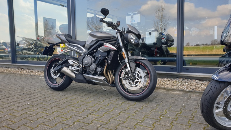 Afbeeldingslocatie: https://tweakers.net/i/rl3bnp6PLG1XZ5FczpbrAxEYQGw=/800x/filters:strip_icc():strip_exif()/f/image/xy8g8i0N5byFYUWHL3Fc6NI6.jpg?f=fotoalbum_large