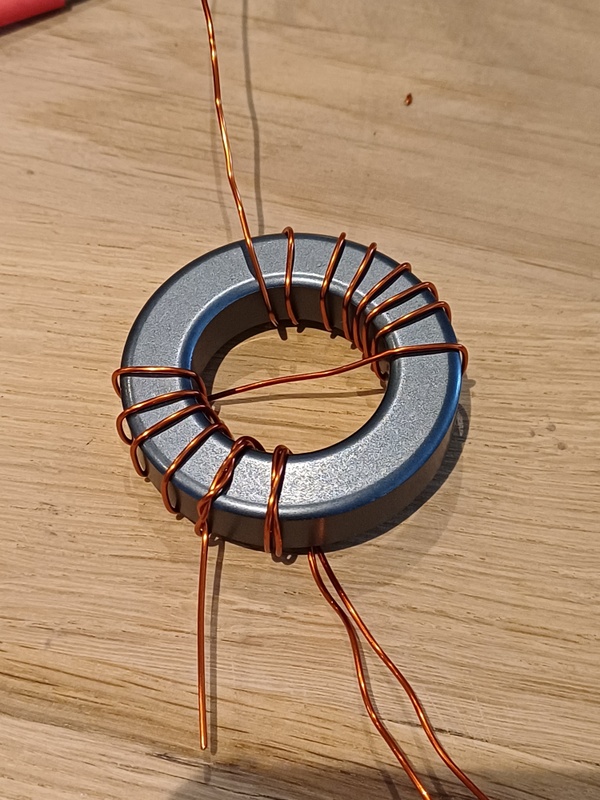 Afbeeldingslocatie: https://tweakers.net/i/rlAtHQl0Lmpgy2azGwYELxmT2ws=/x800/filters:strip_icc():strip_exif()/f/image/AnyowzerDG3phhoKTKtuGeJY.jpg?f=fotoalbum_large