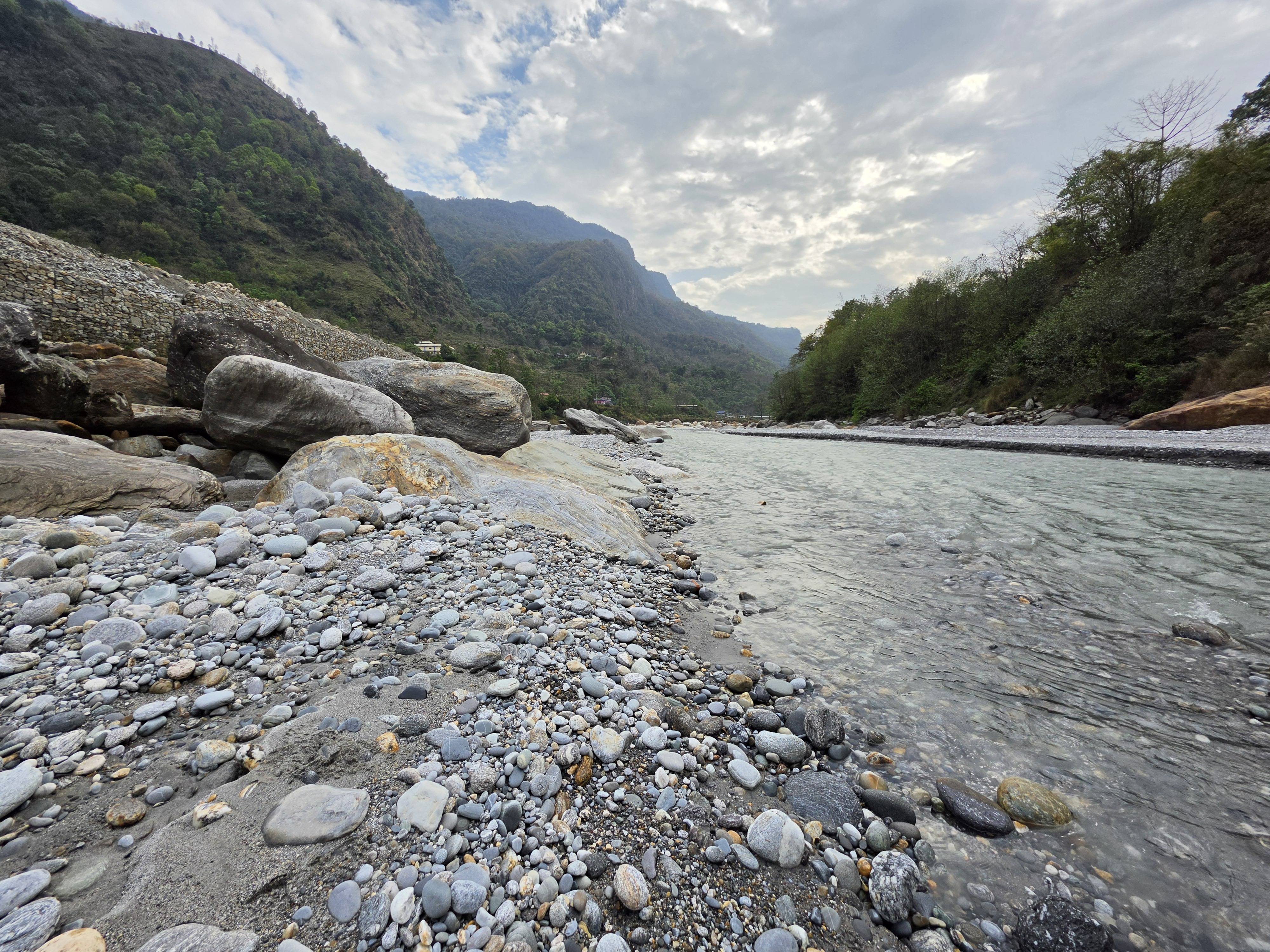 Afbeeldingslocatie: https://tweakers.net/i/rmFQHLE72YIiAOWKCChumDWPfdE=/fit-in/4920x3264/filters:max_bytes(3145728):no_upscale():strip_icc():strip_exif()/f/image/K5jJXKKeZE5LD9ddY2Lwpcm4.jpg?f=user_large