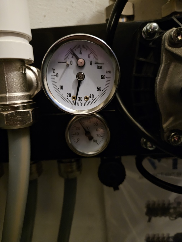 Afbeeldingslocatie: https://tweakers.net/i/rqb1nEOuuDK6CJ_r82a3VFOXcm4=/x800/filters:strip_icc():strip_exif()/f/image/luV3dTNKTNgQGVuvsrvxXtzx.jpg?f=fotoalbum_large