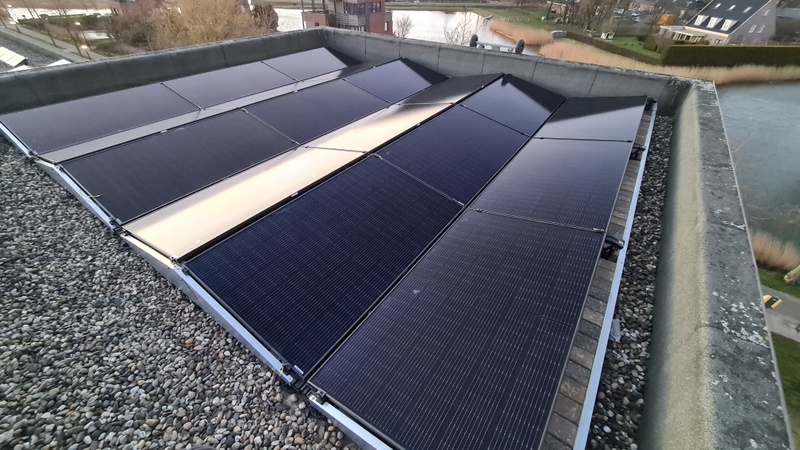 Afbeeldingslocatie: https://tweakers.net/i/rsyp4IdMvM0-yzfX8NCpNTNzHyY=/800x/filters:strip_icc():strip_exif()/f/image/88rqx02j70jC0hwu9NvyUn6n.jpg?f=fotoalbum_large