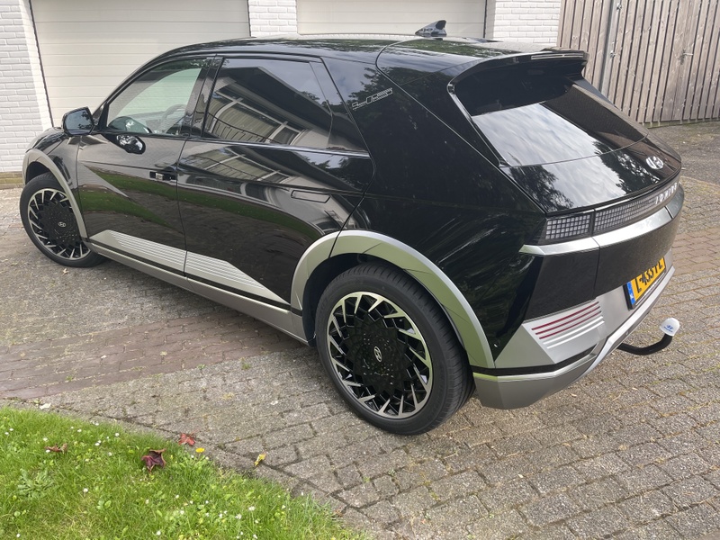 Afbeeldingslocatie: https://tweakers.net/i/ru7tFyFHxuTeQf6zGx44PM5gRAc=/800x/filters:strip_icc():strip_exif()/f/image/55ygQmlJGNnpVRz3I20D3tO1.jpg?f=fotoalbum_large