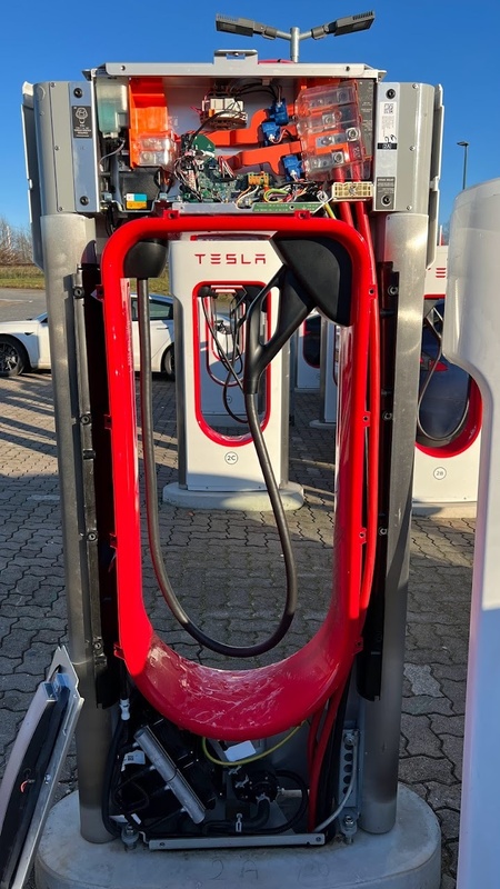 Afbeeldingslocatie: https://tweakers.net/i/rvuxld2LjxIfWAD-iXUGvChwguA=/x800/filters:strip_icc():strip_exif()/f/image/3bENDPBWhZlK9LDBkWMoVOIC.jpg?f=fotoalbum_large