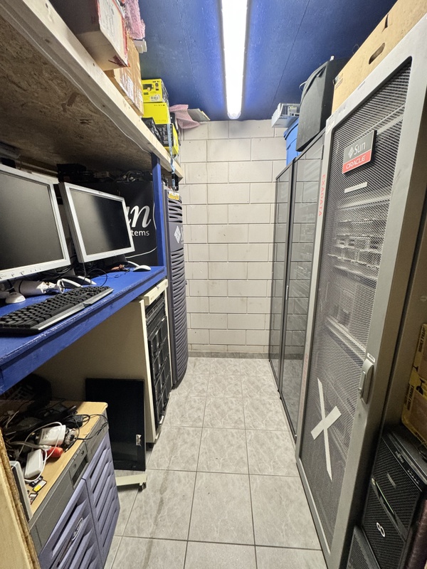 Afbeeldingslocatie: https://tweakers.net/i/rwPoZ9HTVHAB2uLUEnRCEtaoaXY=/x800/filters:strip_icc():strip_exif()/f/image/pIBTslh8g4nBwbe99nGF0xxI.jpg?f=fotoalbum_large
