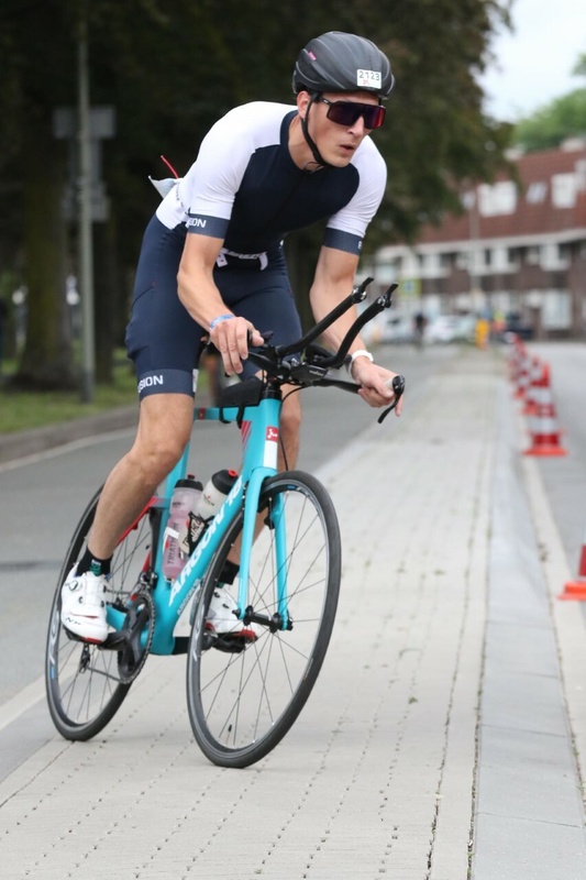 Afbeeldingslocatie: https://tweakers.net/i/rx9_CH1RAp0YRoH1r8Q63xGt8Ck=/x800/filters:strip_icc():strip_exif()/f/image/vSj2erRAIq83gDsMKdnsSdgn.jpg?f=fotoalbum_large